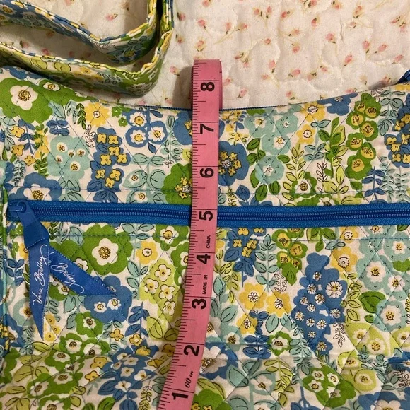 Floral Vera Bradley Crossbody Purse - Picture 6 of 10